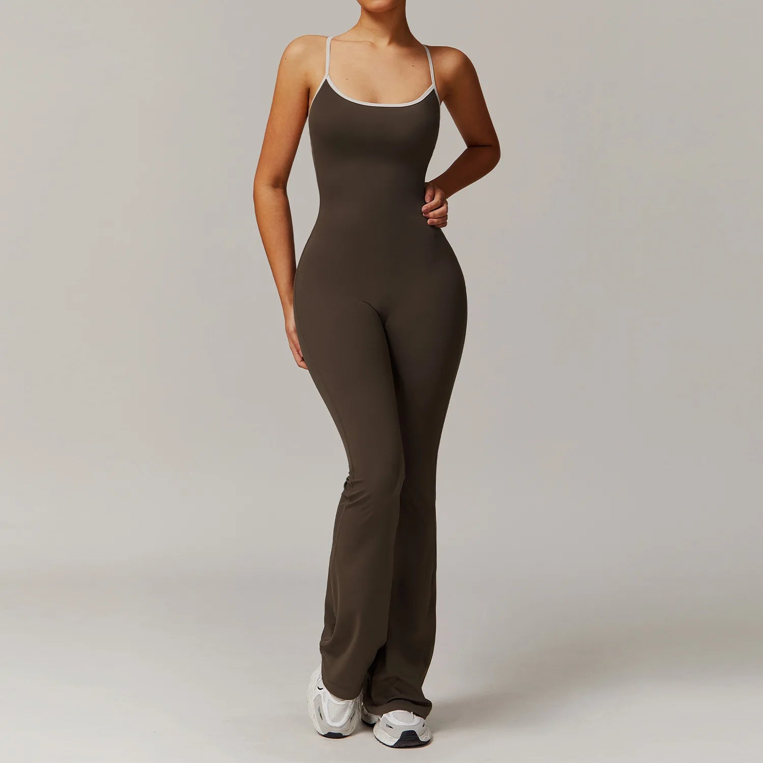 KAVRA V-Back Jumpsuit – Women’s One-Piece Sports Suit | Backless Yoga & Workout Wear | Sleeveless Athletic Overalls for a Sleek, Comfortable Fit